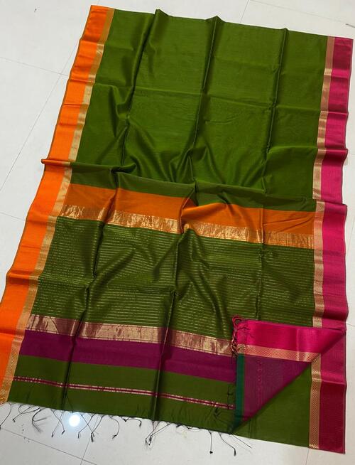 Bottle green color with Ganga jamuna resham shotten & gold zari design border saree