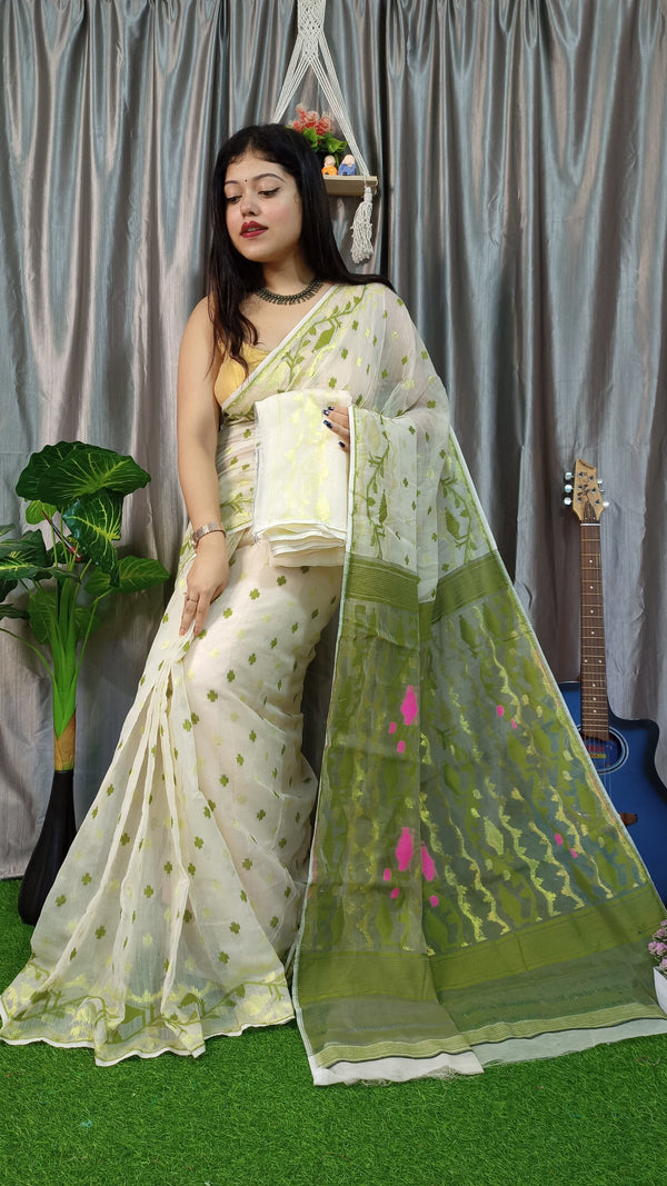 Cream Base Mehandi Green Pallu Cotton Dhakai Jamdani Saree with Blouse Piece