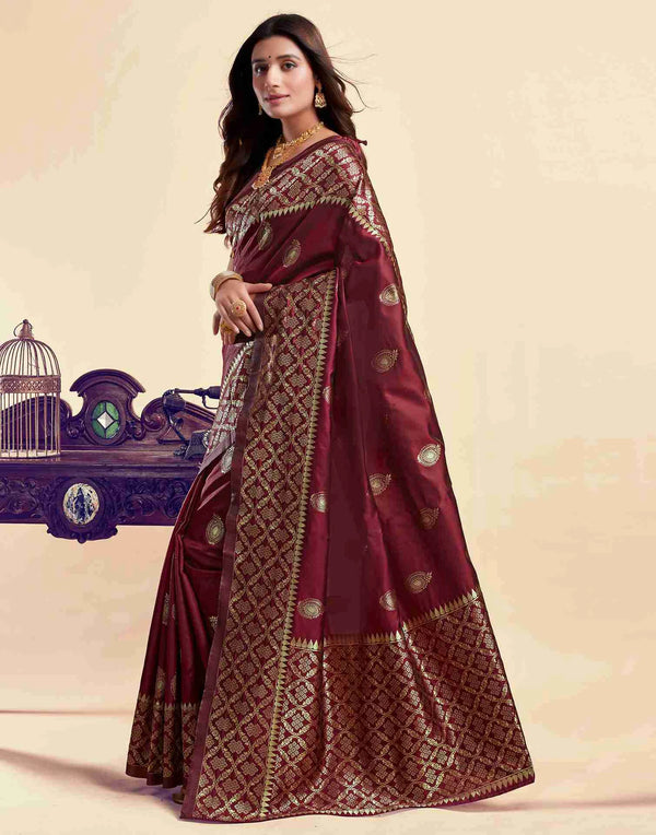 Graceful Maroon Silk Woven Saree – Luxurious Design with Exquisite Craftsmanship and Matching Blouse Piece