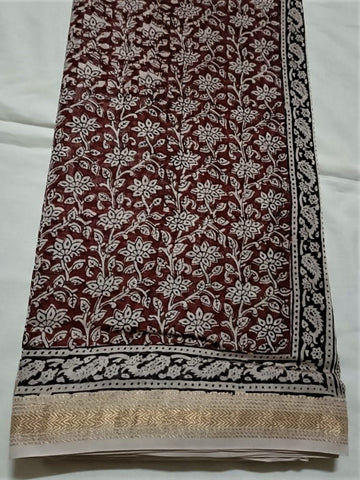 Maroon and white flower motifs with zari Border