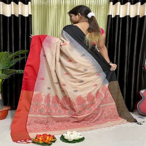 Beautiful beige pure cotton jamdani with black & red border saree with bp - Sarikart Online